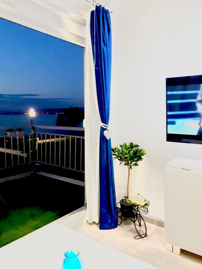 Sun Sea No 3 Apartment Peraía Екстериор снимка