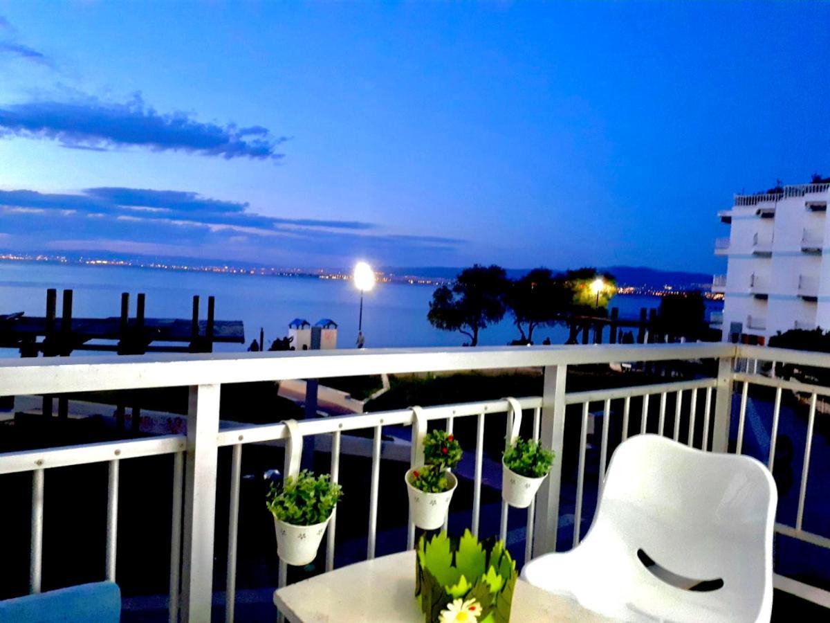 Sun Sea No 3 Apartment Peraía Екстериор снимка