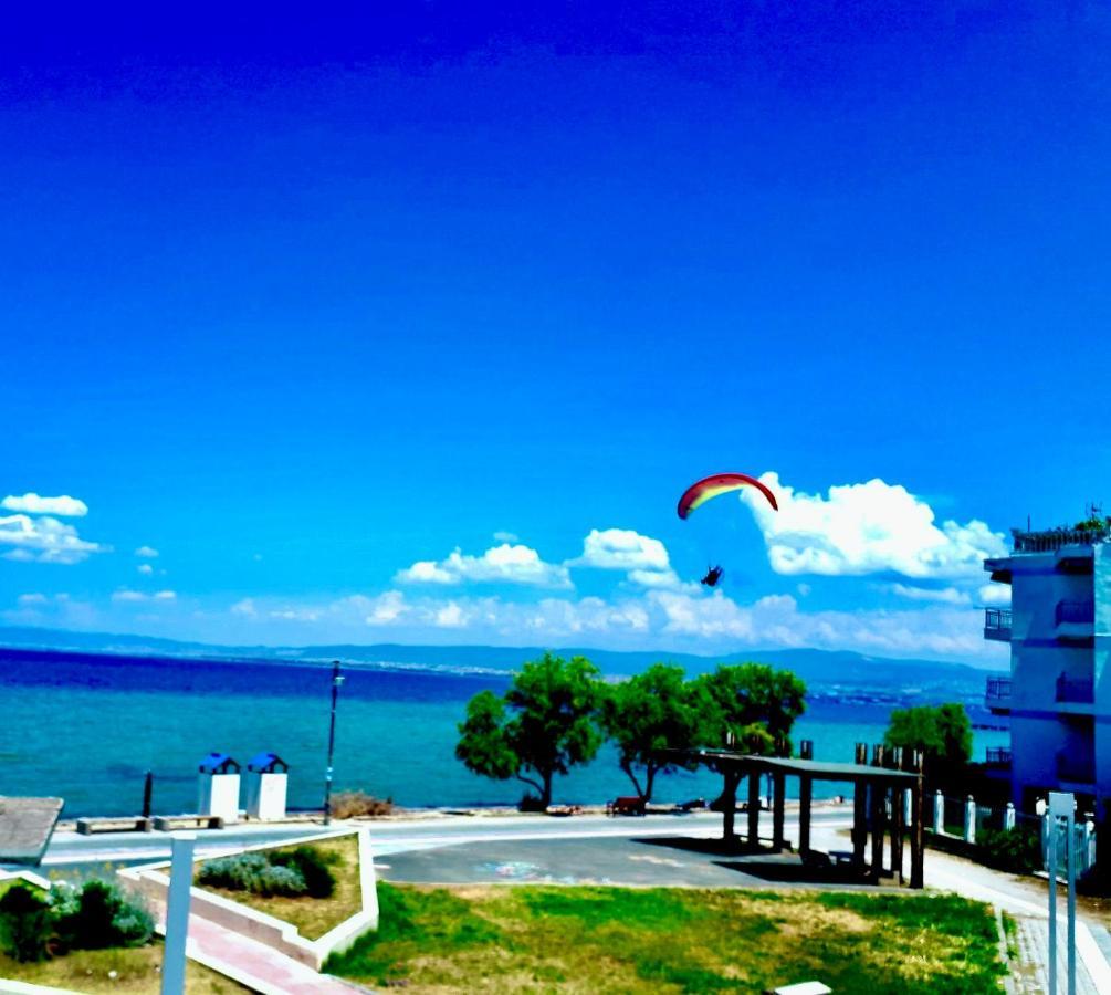 Sun Sea No 3 Apartment Peraía Екстериор снимка