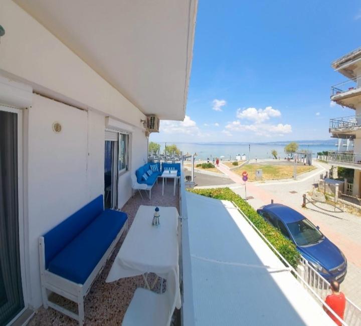 Sun Sea No 3 Apartment Peraía Екстериор снимка