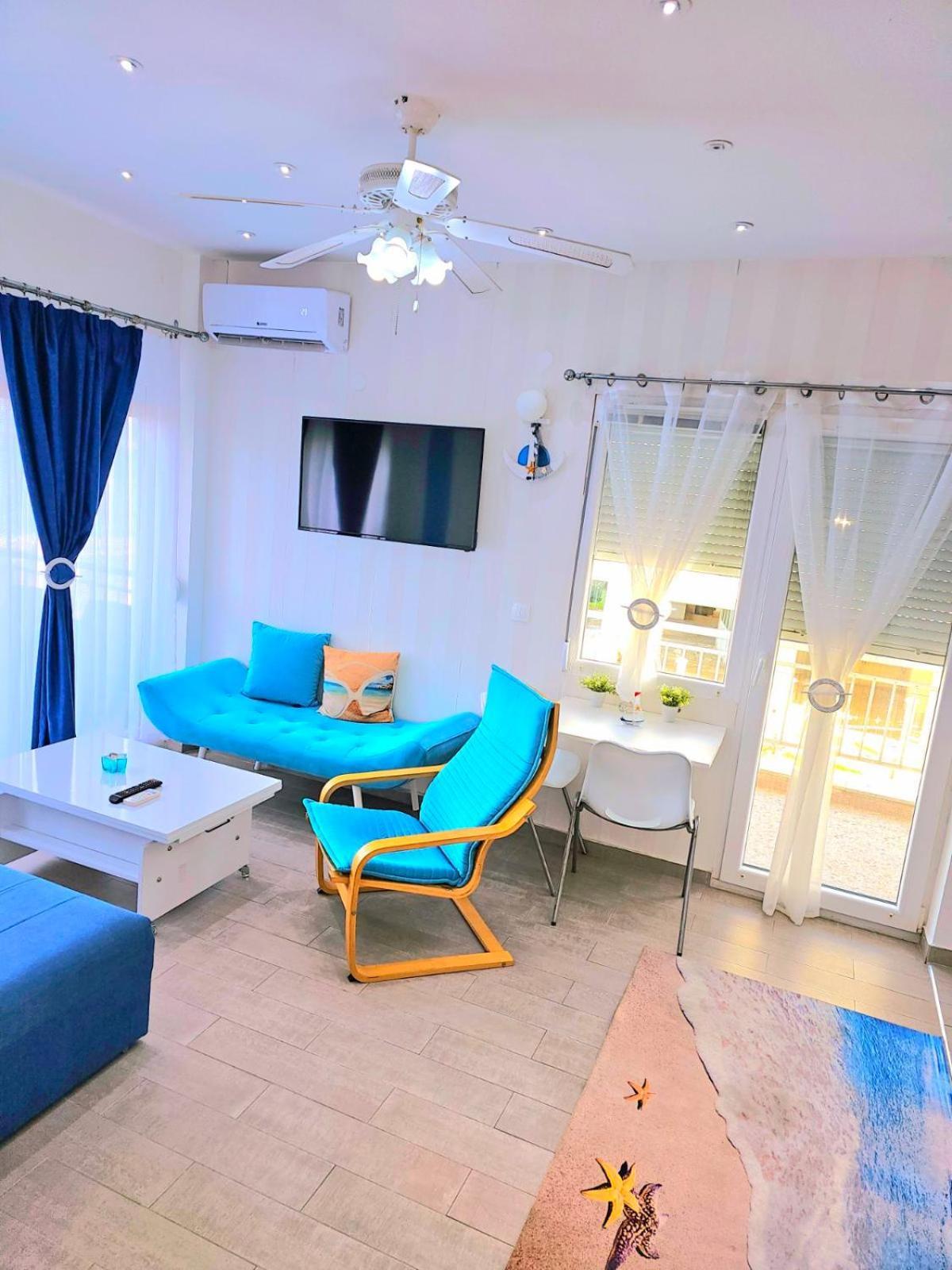 Sun Sea No 3 Apartment Peraía Екстериор снимка