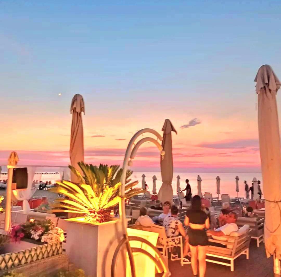 Sun Sea No 3 Apartment Peraía Екстериор снимка